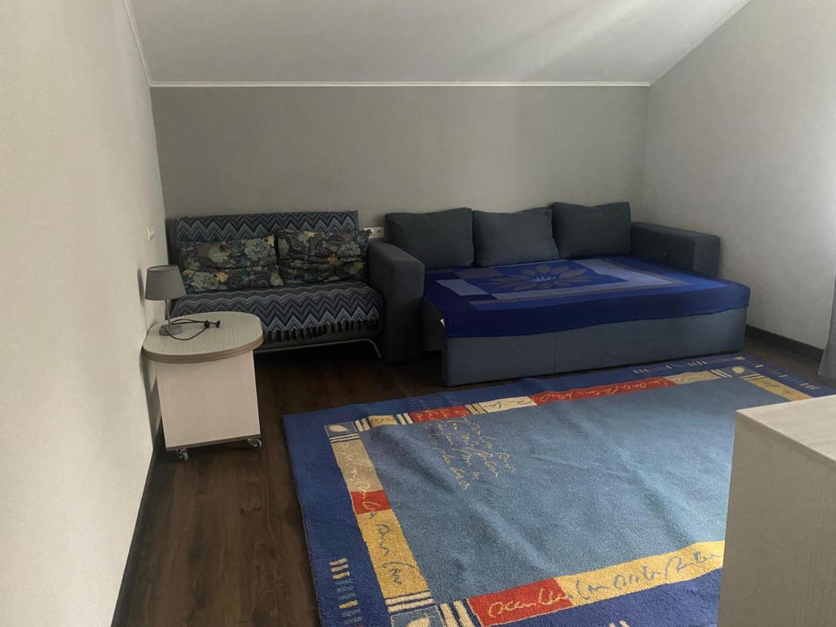 Guest House Olzhycha 45 Б Kiev Esterno foto